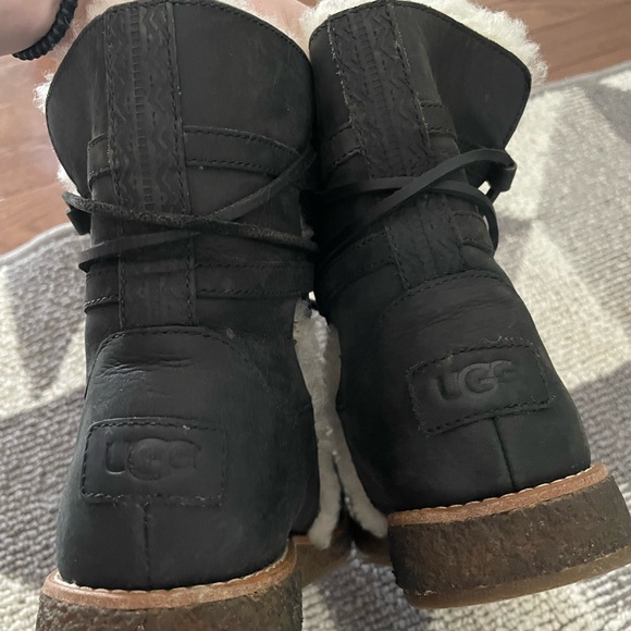 Ugg fleece lined short boots - Picture 2 of 8